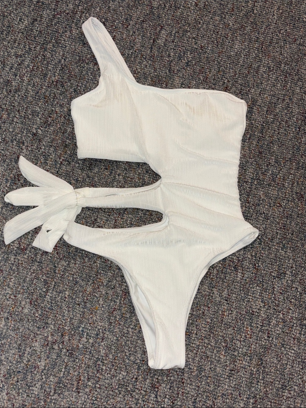 Lulu's White One-Shoulder Cutout One-Piece Swimsuit - only tried on
